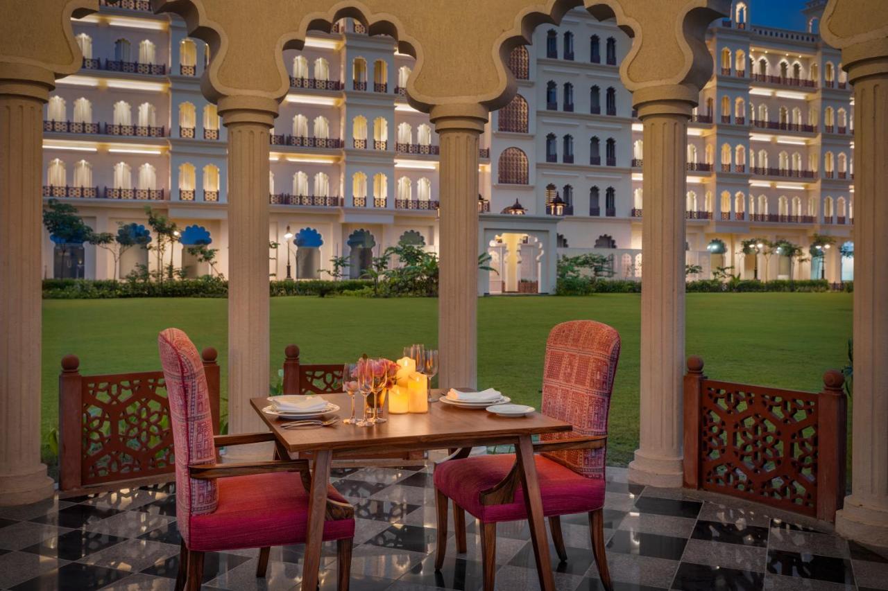 Uday Palace Navsari, A Member Of Radisson Individuals Exterior photo