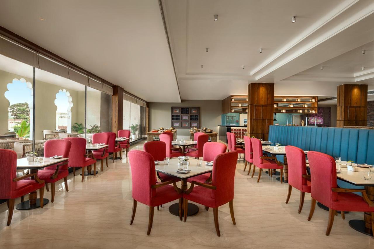 Uday Palace Navsari, A Member Of Radisson Individuals Exterior photo